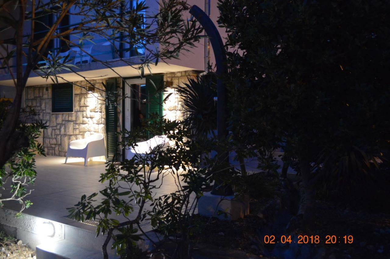 Villa Bandic Baška Voda Extérieur photo