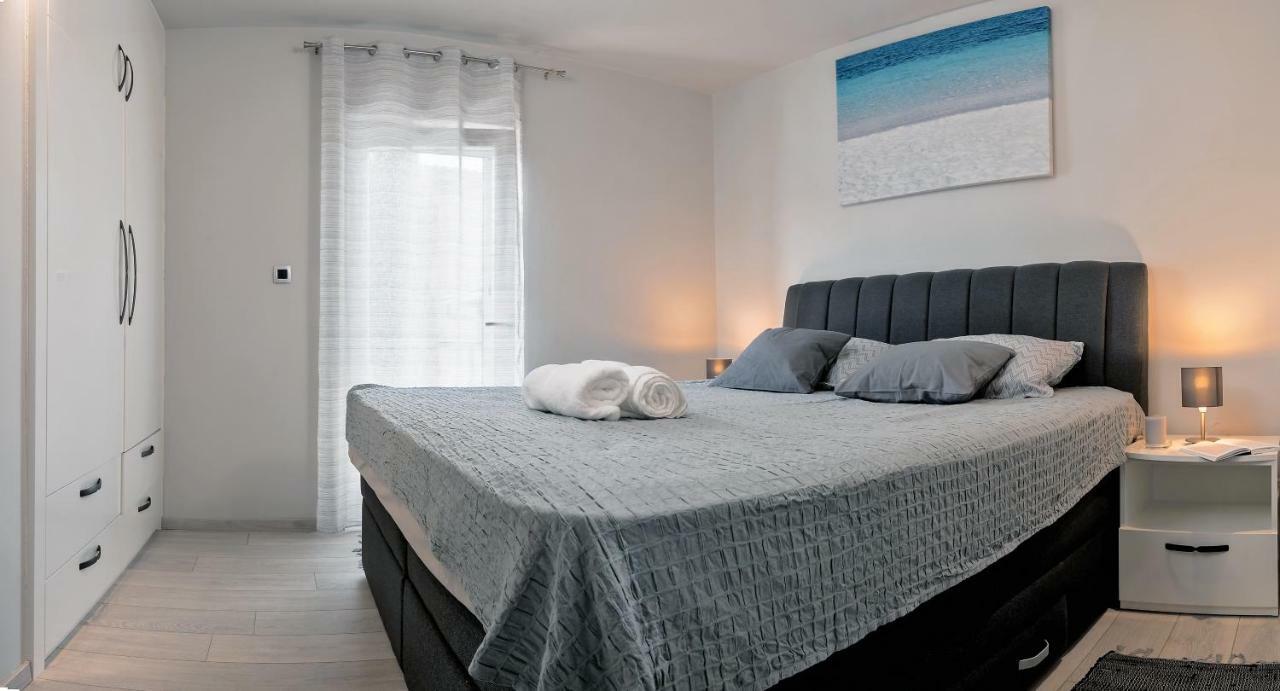 Villa Bandic Baška Voda Extérieur photo