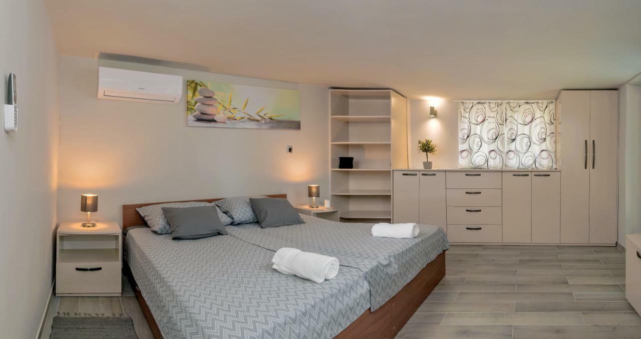 Villa Bandic Baška Voda Extérieur photo