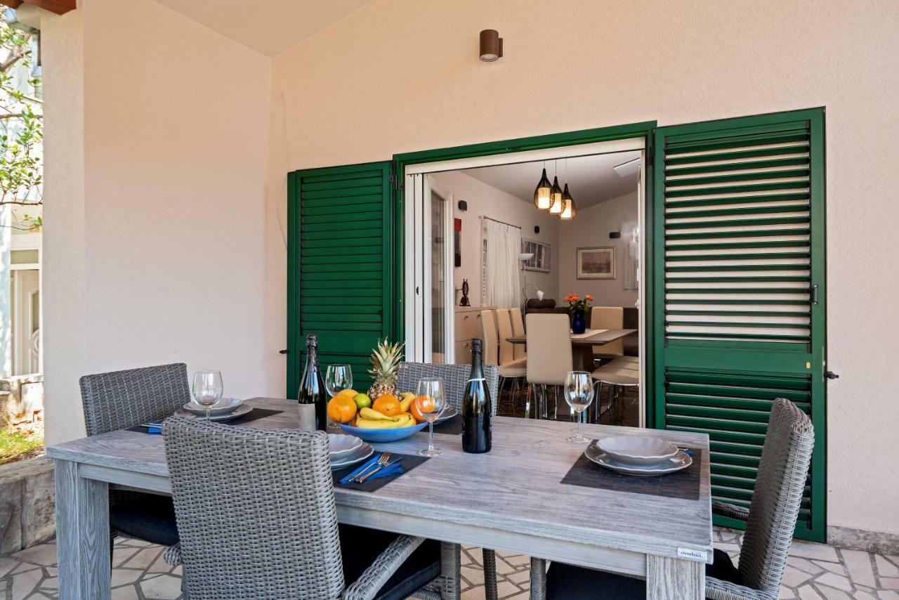 Villa Bandic Baška Voda Extérieur photo