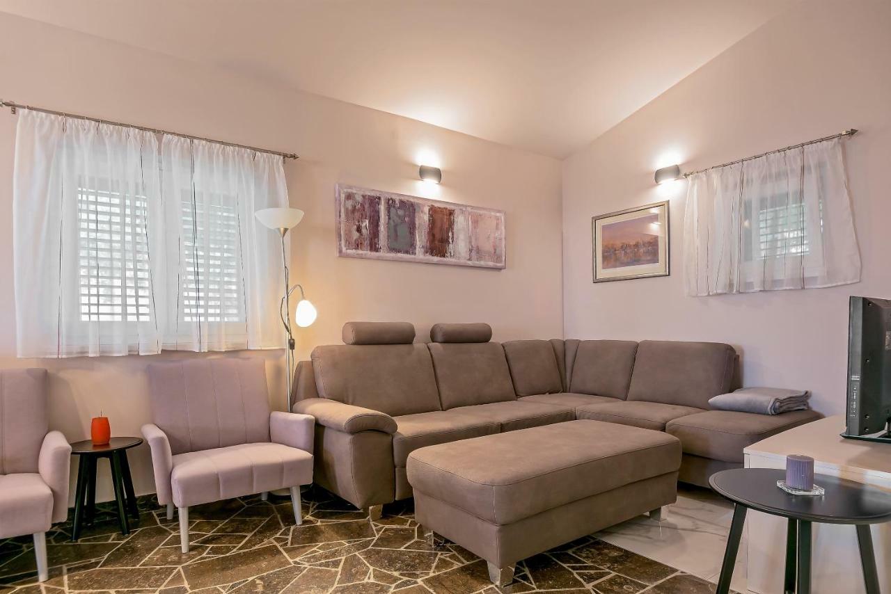 Villa Bandic Baška Voda Extérieur photo